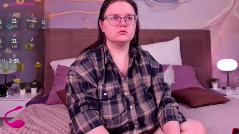 helendanvers online show from 11.13.25