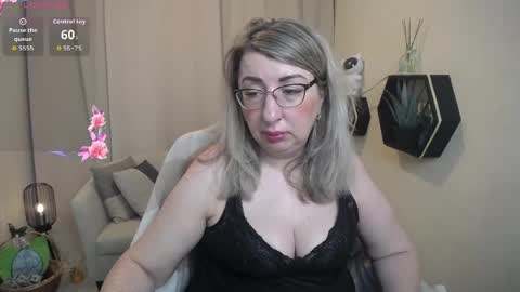 helenenigma online show from 03.26.26