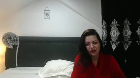 Snapshot of helenhh chatting on 03.06.25 helenhh online show from 03.06.25