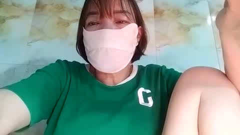 Snapshot of helenna_00 chatting on 10.11.25 helenna_00 online show from 10.11.25