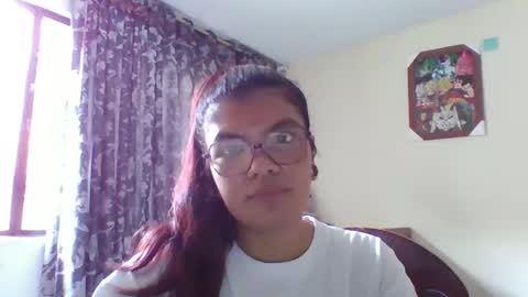 Snapshot of helenoliveira76340912 chatting on 10.27.25 helenoliveira76340912 online show from 10.27.25