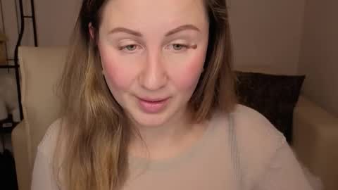 Snapshot of helens_lov chatting on 10.17.25 Helen online show from 10.17.25