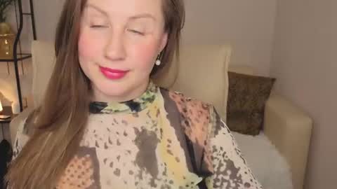 Snapshot of helens_lov chatting on 06.14.26 Helen online show from 06.14.26