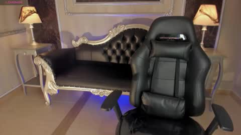 Helen or Hells online show from 10.18.25