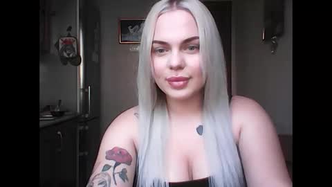 helga_now online show from 01.15.25