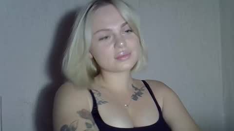 Snapshot of helga_now chatting on 09.26.25 helga_now online show from 09.26.25