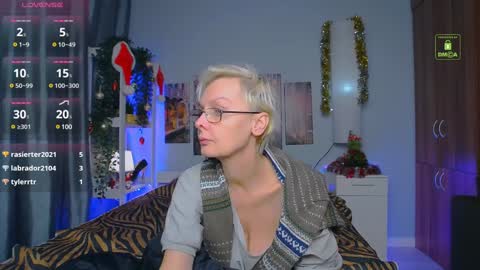 Helga online show from 12.22.24