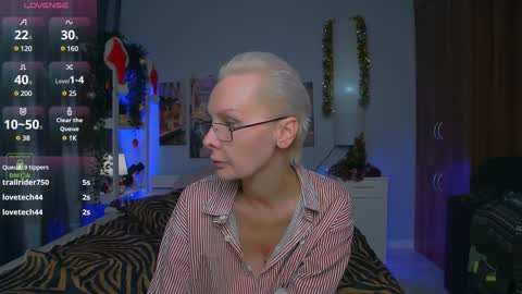 Helga online show from 12.25.24