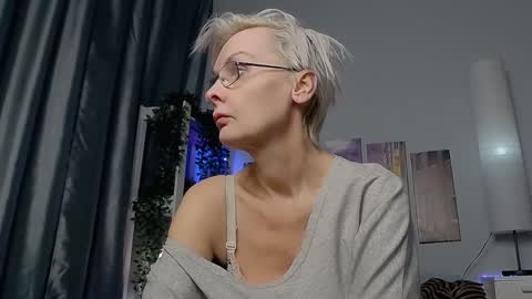 Helga online show from 01.21.25