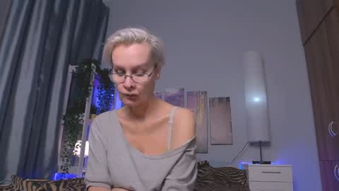Helga online show from 01.27.25