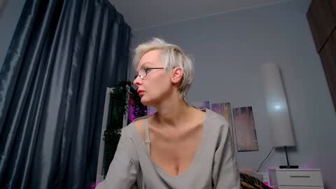 Helga online show from 02.08.25