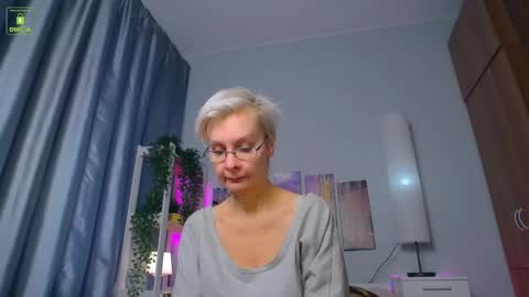 Helga online show from 02.15.25