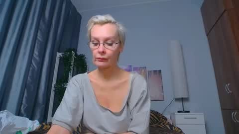 Helga online show from 02.18.25