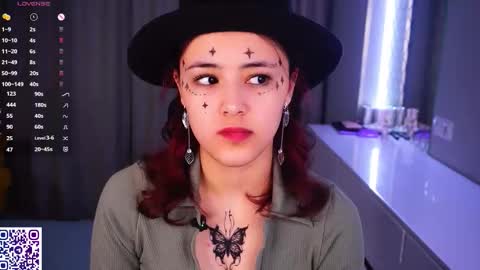 Snapshot of helgamartin chatting on 02.25.26 Aurora online show from 02.25.26