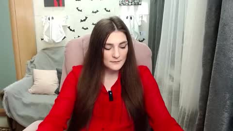 Snapshot of helgamun chatting on 10.22.25 helgamun online show from 10.22.25