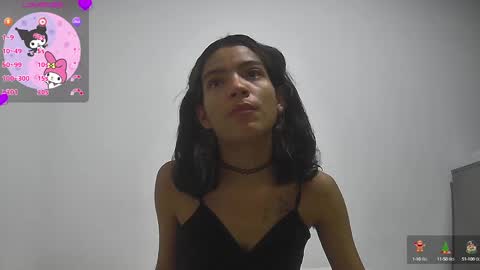 Snapshot of helia_n_amy chatting on 12.11.24 Helia Transfem and Amy online show from 12.11.24