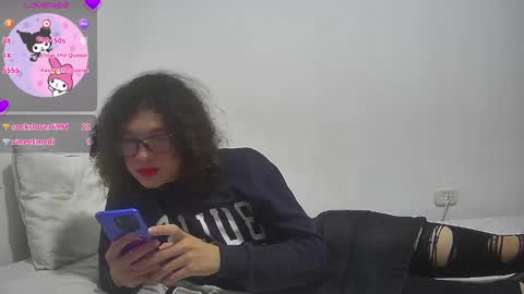 Snapshot of helia_n_amy chatting on 12.14.24 Helia Transfem and Amy online show from 12.14.24