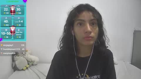 Snapshot of helia_n_amy chatting on 12.23.24 Helia Transfem and Amy online show from 12.23.24