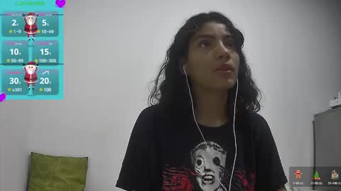 Snapshot of helia_n_amy chatting on 12.25.24 Helia Transfem and Amy online show from 12.25.24