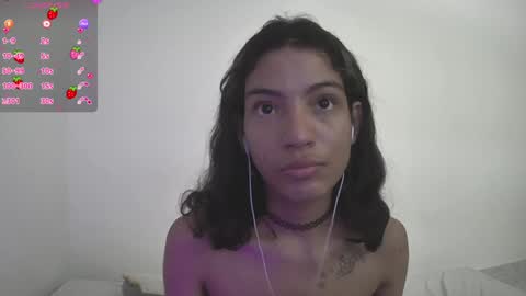 Snapshot of helia_n_amy chatting on 01.17.25 Helia Transfem and Amy online show from 01.17.25