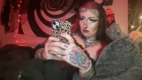 Bunnie Rotz online show from 12.17.25