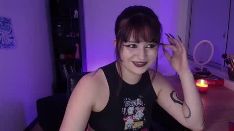 Snapshot of hell_dancer_ chatting on 11.08.25 Lexa online show from 11.08.25