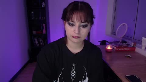 Snapshot of hell_dancer_ chatting on 11.12.25 Lexa online show from 11.12.25