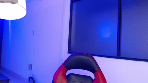 Snapshot of hell_girll_ chatting on 09.23.25 Hell Girl online show from 09.23.25