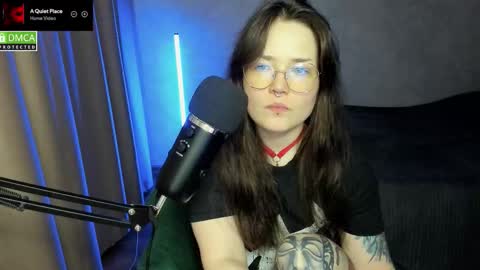 Red online show from 09.15.25