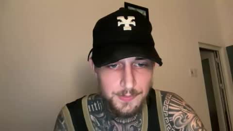 Snapshot of hellacozy chatting on 10.23.25 hellacozy online show from 10.23.25