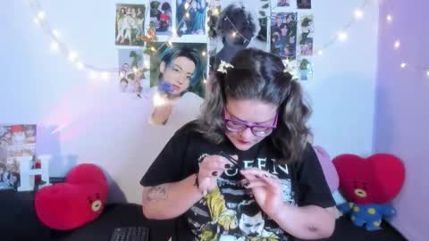 hellen online show from 11.25.25