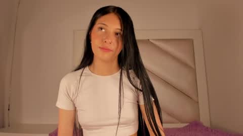 Snapshot of hellen__smith_ chatting on 06.06.26 hellen__smith_ online show from 06.06.26