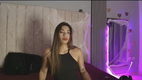 hellen_rice online show from 10.15.25