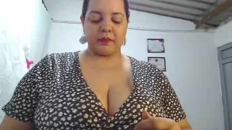 Snapshot of hellen_sevda chatting on 12.02.25 Hellen Sevda online show from 12.02.25