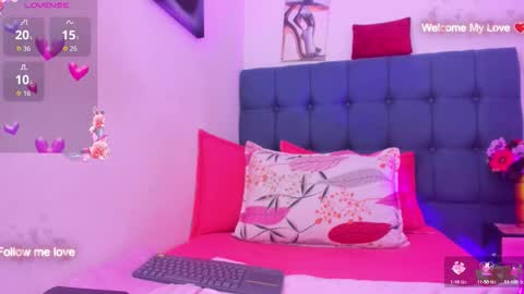 Snapshot of hellen_starx chatting on 09.27.25 hellen_starx online show from 09.27.25