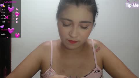 Snapshot of hellennmoon chatting on 02.01.25 Hellen online show from 02.01.25
