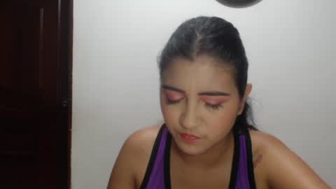 Snapshot of hellennmoon chatting on 02.09.25 Hellen online show from 02.09.25