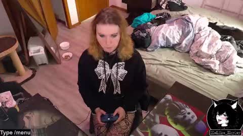 Snapshot of hellfire_girl chatting on 04.26.26 Hayley online show from 04.26.26