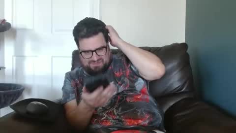 Snapshot of hellflow chatting on 09.30.25 hellflow online show from 09.30.25