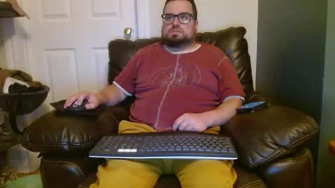 Snapshot of hellflow chatting on 10.18.25 hellflow online show from 10.18.25