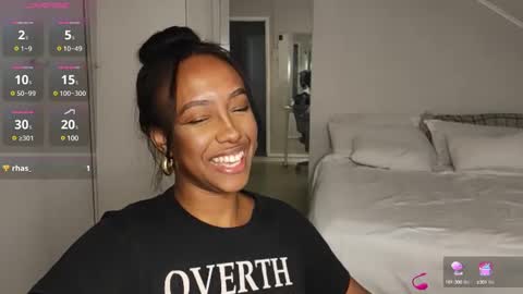 Snapshot of hellsd97 chatting on 12.04.24 hellsd97 online show from 12.04.24