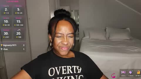 Snapshot of hellsd97 chatting on 12.05.24 hellsd97 online show from 12.05.24