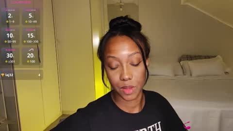 Snapshot of hellsd97 chatting on 12.07.24 hellsd97 online show from 12.07.24