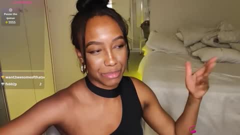 Snapshot of hellsd97 chatting on 12.11.24 hellsd97 online show from 12.11.24