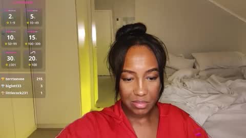 Snapshot of hellsd97 chatting on 12.17.24 hellsd97 online show from 12.17.24