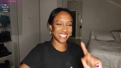 Snapshot of hellsd97 chatting on 01.25.25 hellsd97 online show from 01.25.25