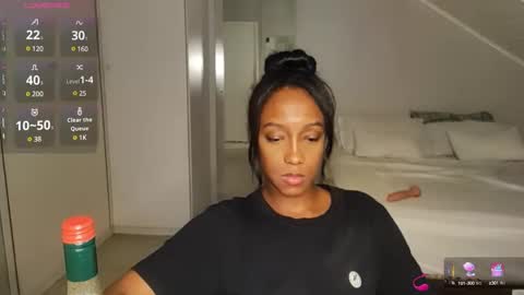 Snapshot of hellsd97 chatting on 01.28.25 hellsd97 online show from 01.28.25