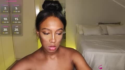 Snapshot of hellsd97 chatting on 02.10.25 hellsd97 online show from 02.10.25