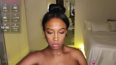 Snapshot of hellsd97 chatting on 02.10.25 hellsd97 online show from 02.10.25