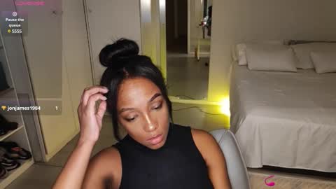 Snapshot of hellsd97 chatting on 02.25.25 hellsd97 online show from 02.25.25